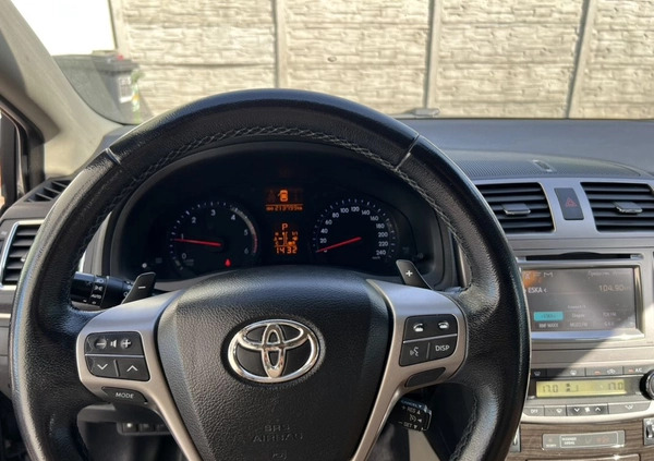 Toyota Avensis cena 38500 przebieg: 213829, rok produkcji 2012 z Jastarnia małe 436